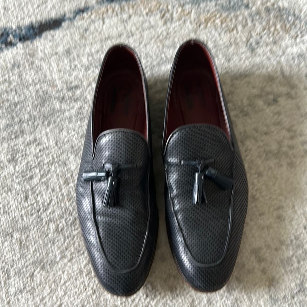 Neiman Marcus Perforated Leather Tassel Loafer Blue, Size 9